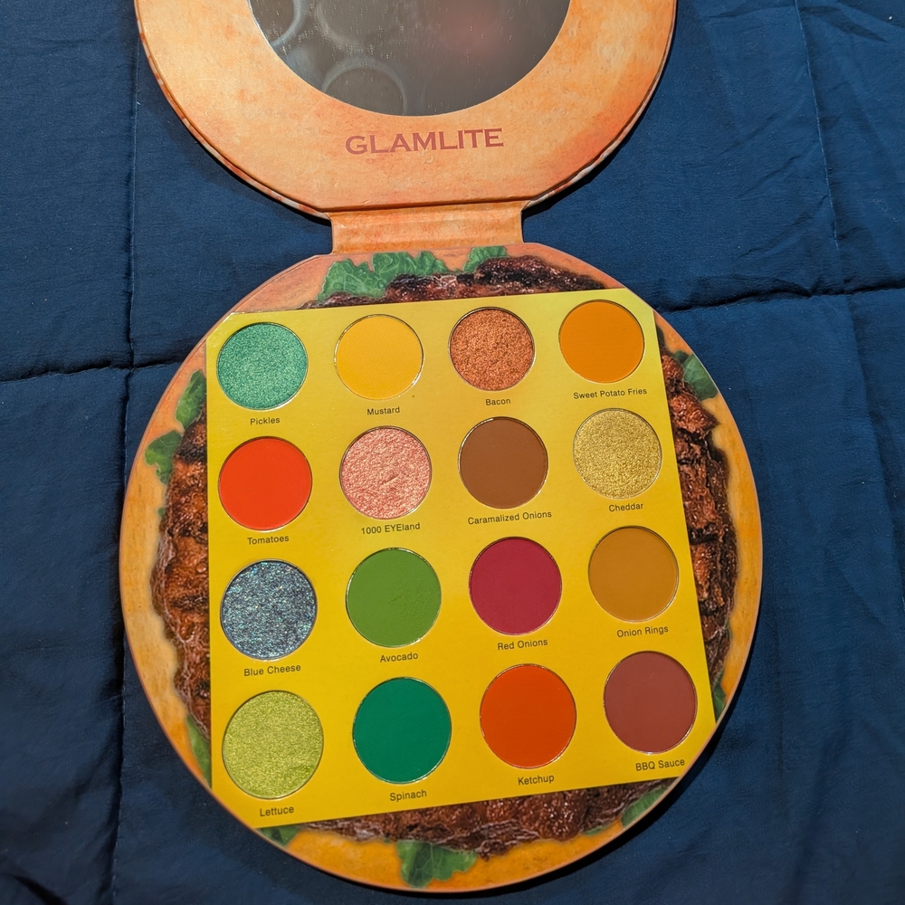 Glamlite‎ Burger Eyeshadow Palette